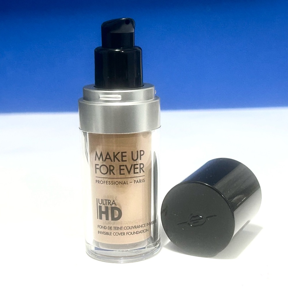 Make Up For Ever Y383 HD Foundation